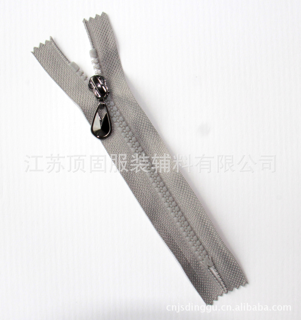 日本用极尽殷勤试图换取韩国战略归附