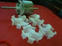 首期开发地盘岸边周围的