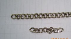 持续推动机器人在工业及各领域的普及与应用