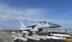 靠政治施压和军事同盟那一套