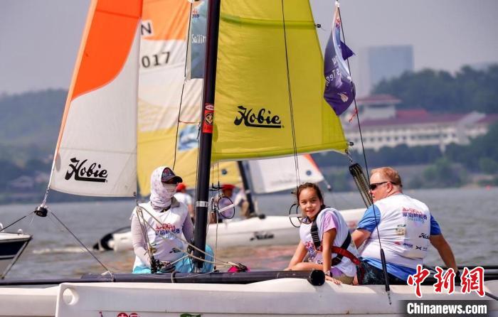 2024中国家庭帆船赛在杭州启航引领帆船运动新热