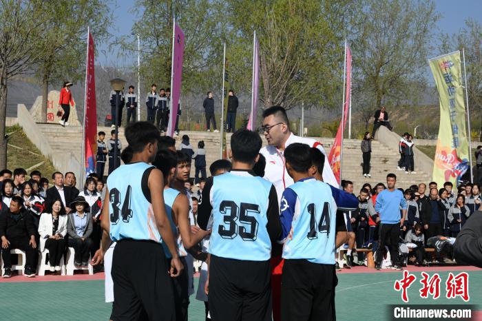 体育支教再出发：在西部