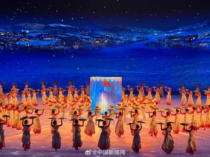 哈尔滨亚冬会开幕式冰灯点亮冰雪盛宴 各国代表