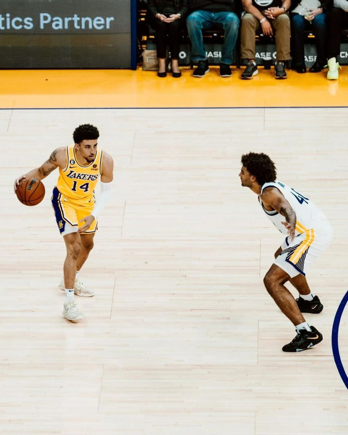 灰熊后卫小斯科蒂-皮蓬接受右脚手术赛季报销