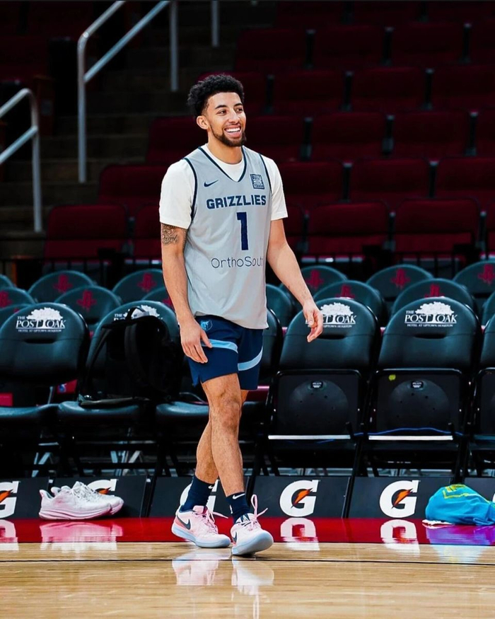 灰熊后卫小斯科蒂-皮蓬接受右脚手术赛季报销