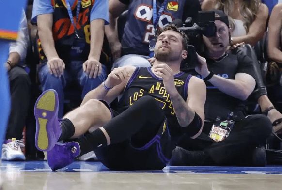 东契奇因对湖人医疗团队失望离队赴欧洲治疗